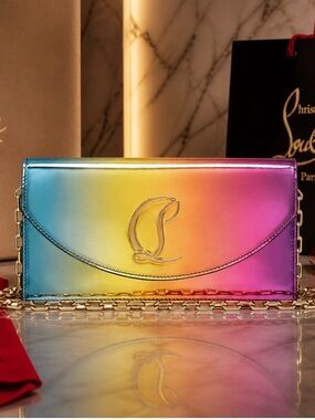 NEW Loubi54 Degrade Metallic Clutch